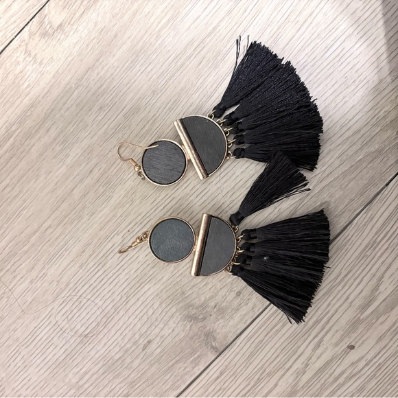 Earring bundle - Picture 2 of 7